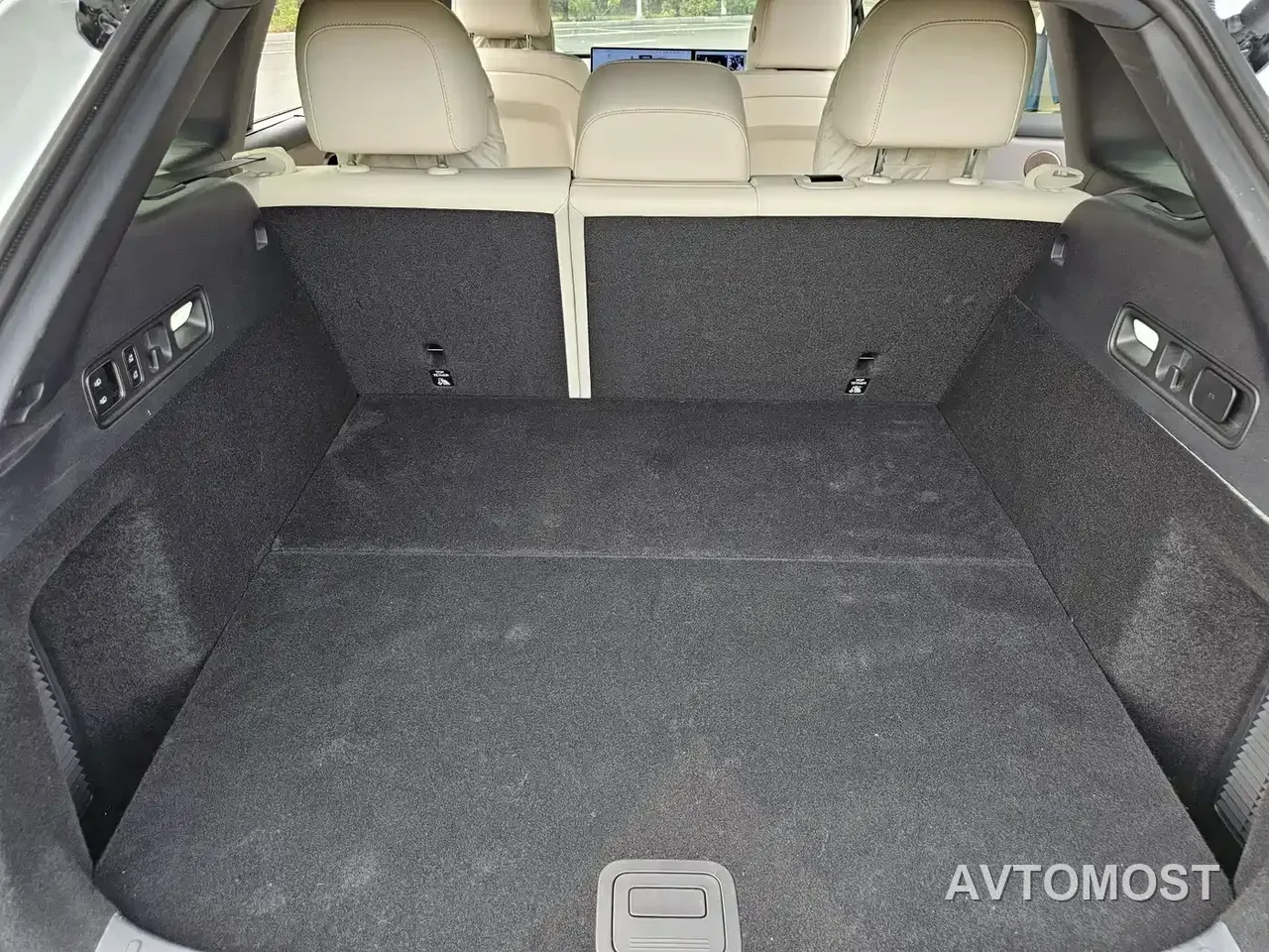 Li Auto i6 2025 2WD Base Model — фото 18