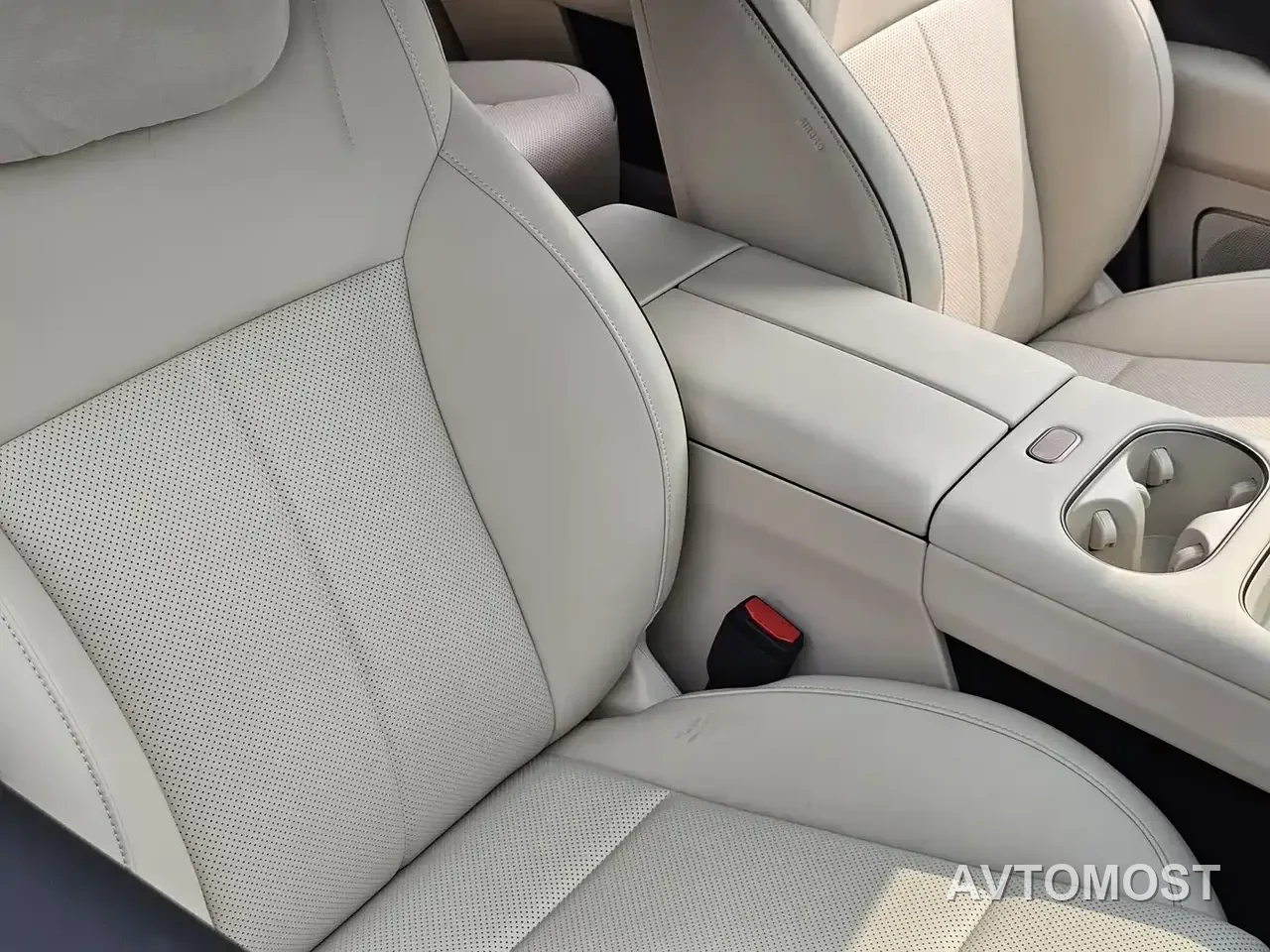 Li Auto i6 2025 2WD Base Model — фото 20
