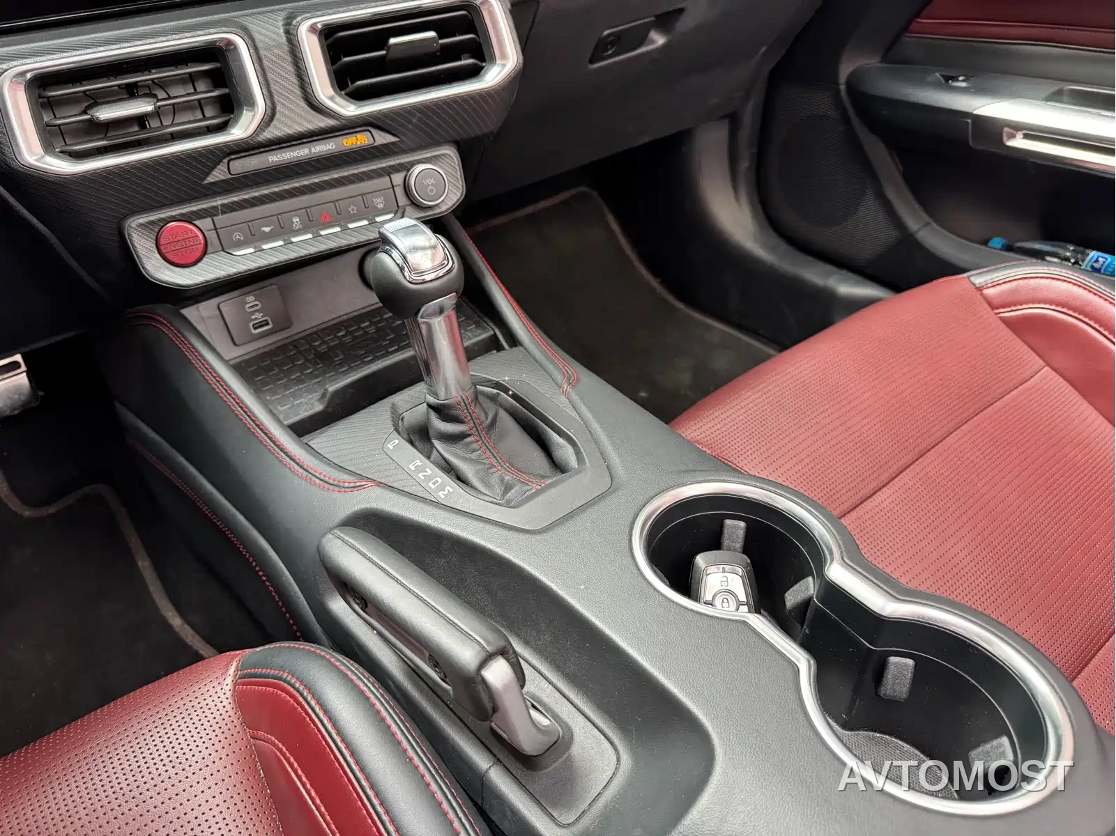 Ford Mustang 2024 2.3T EcoBoost Convertible Sport Edition — фото 12