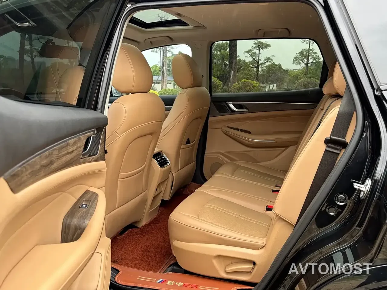 Landian E5 2024 Glory Edition 100KM Comfort Type 7-Seater — фото 3