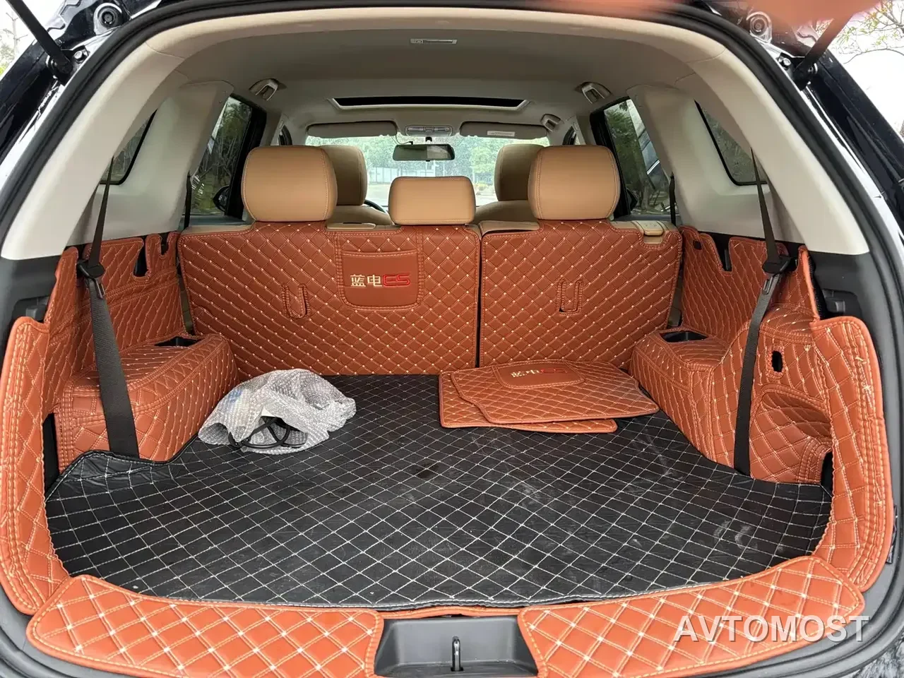 Landian E5 2024 Glory Edition 100KM Comfort Type 7-Seater — фото 8