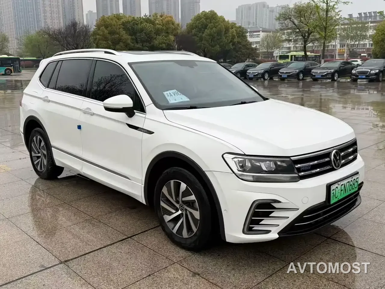 Volkswagen Tiguan L PHEV 2021 430PHEV Plug-in Hybrid Premium — фото 5