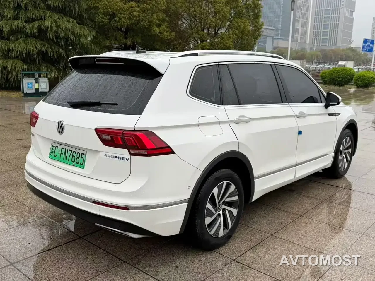 Volkswagen Tiguan L PHEV 2021 430PHEV Plug-in Hybrid Premium — фото 7
