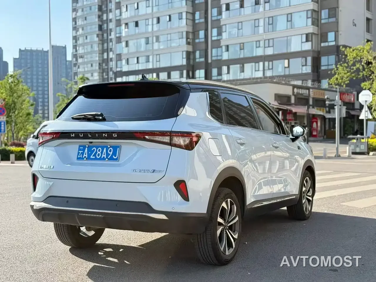 Wuling Xingchen 2022 2.0L DHT Electric Speed Edition — фото 3