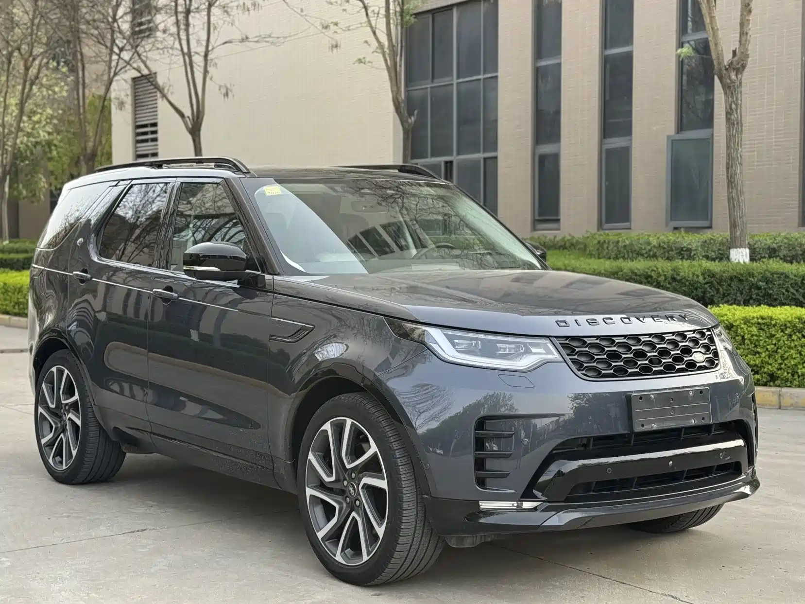 Land Rover Discovery 2024 Model 360PS Dynamic HSE — фото 2