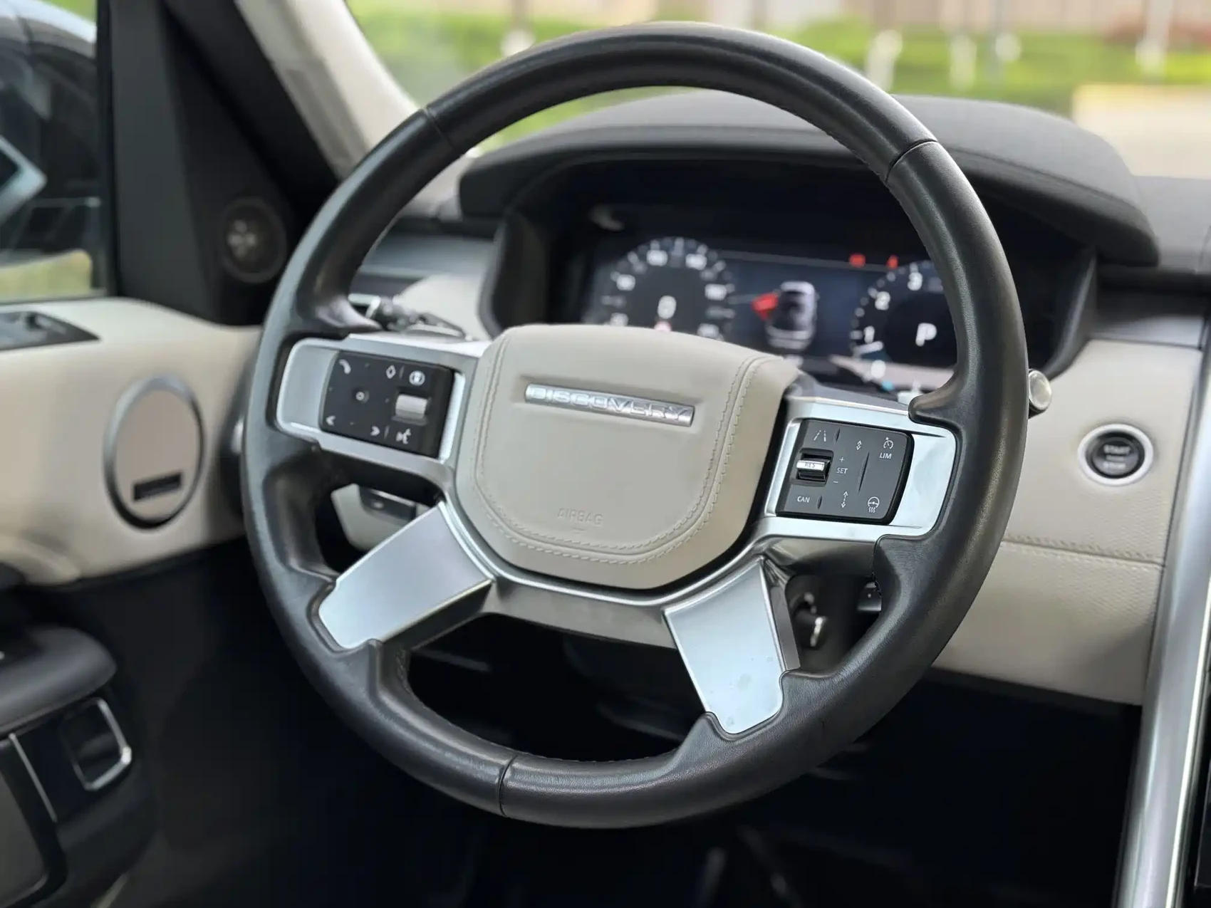 Land Rover Discovery 2024 Model 360PS Dynamic HSE — фото 7