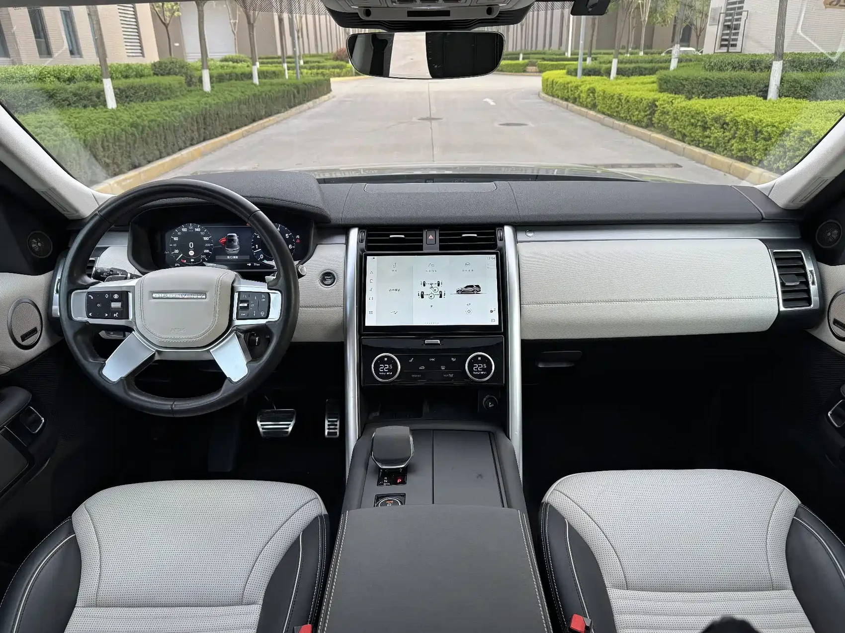 Land Rover Discovery 2024 Model 360PS Dynamic HSE — фото 11
