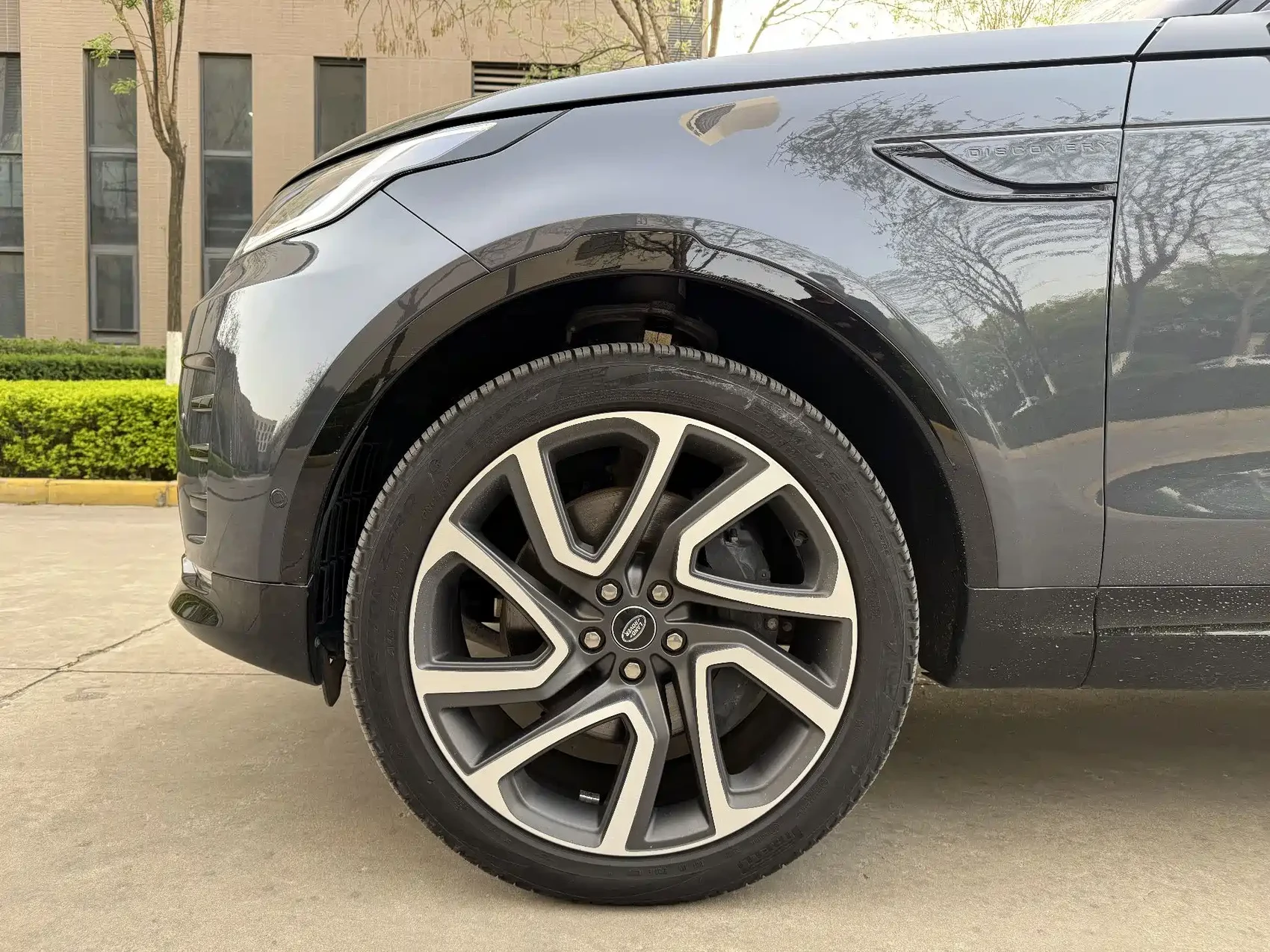 Land Rover Discovery 2024 Model 360PS Dynamic HSE — фото 16