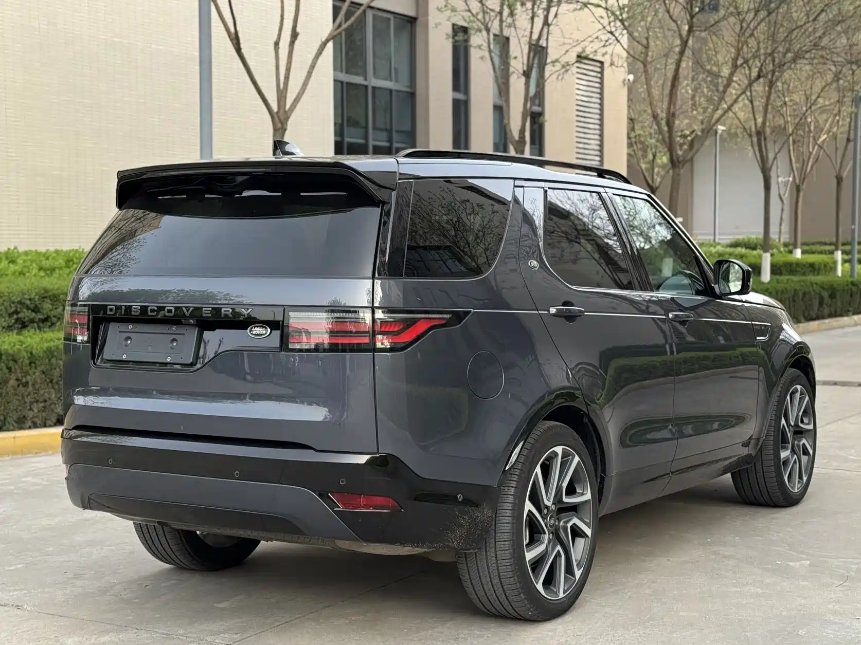 Land Rover Discovery 2024 Model 360PS Dynamic HSE — фото 18
