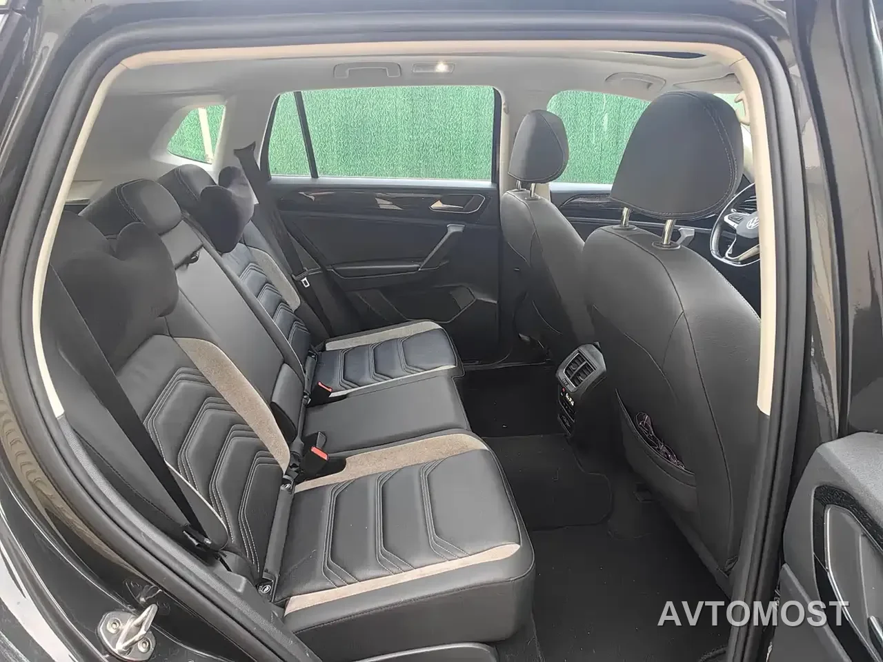 Volkswagen Tayron GTE Plug-in Hybrid 2022 1.4T Luxury — фото 5