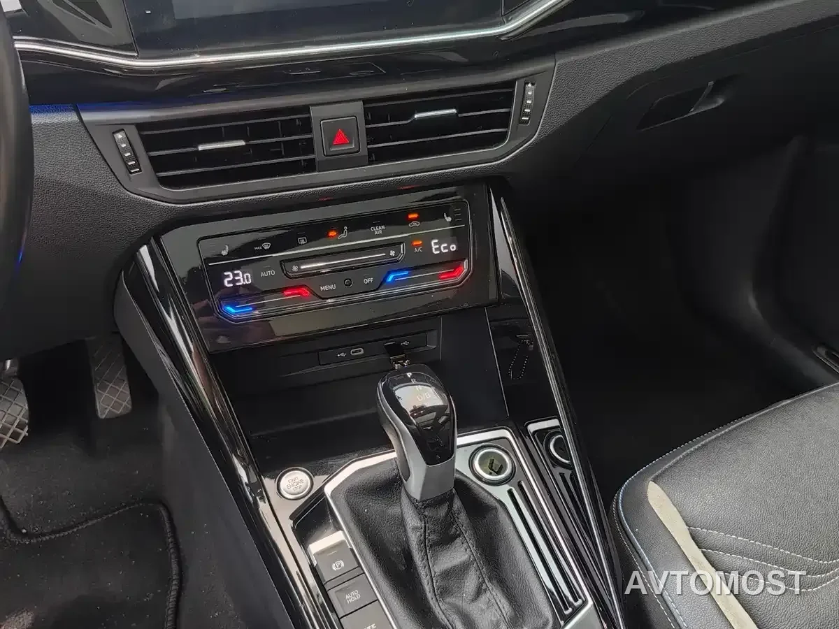 Volkswagen Tayron GTE Plug-in Hybrid 2022 1.4T Luxury — фото 6