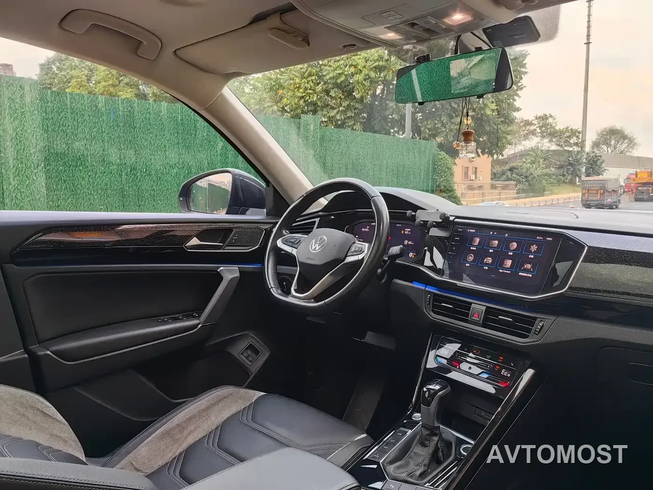 Volkswagen Tayron GTE Plug-in Hybrid 2022 1.4T Luxury — фото 9