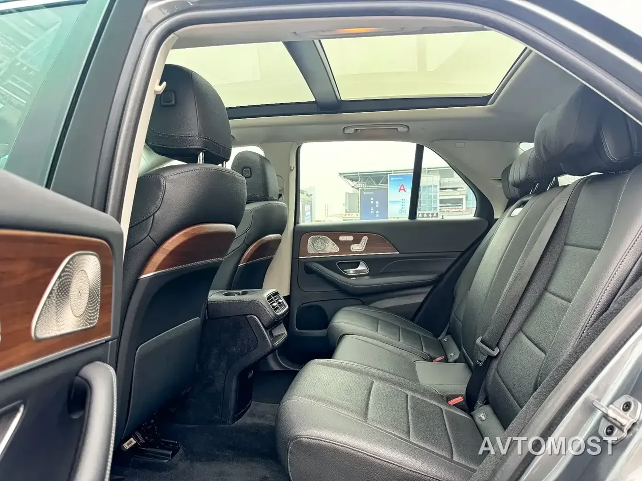 Mercedes-Benz GLE New Energy 2022 Facelift GLE 350 e 4MATIC — фото 8