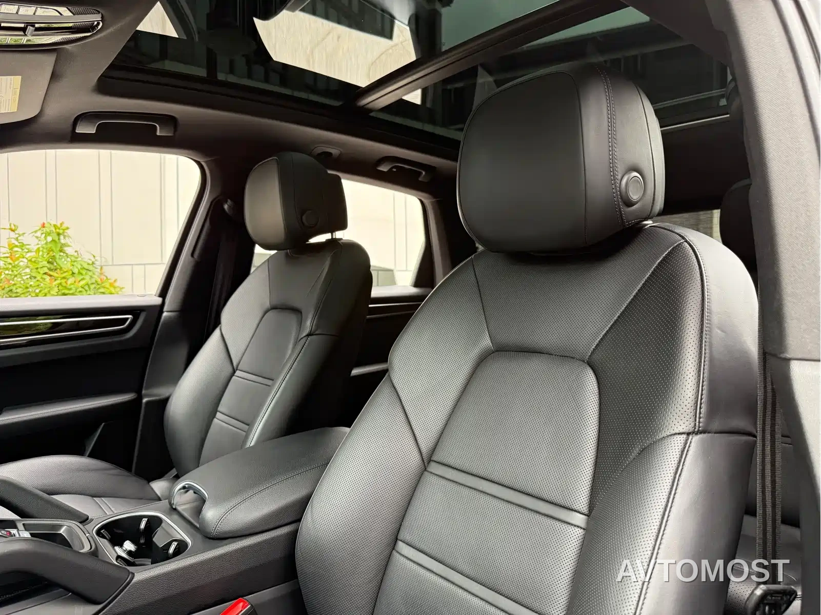 Porsche Cayenne 2019 Cayenne 3.0T — фото 11
