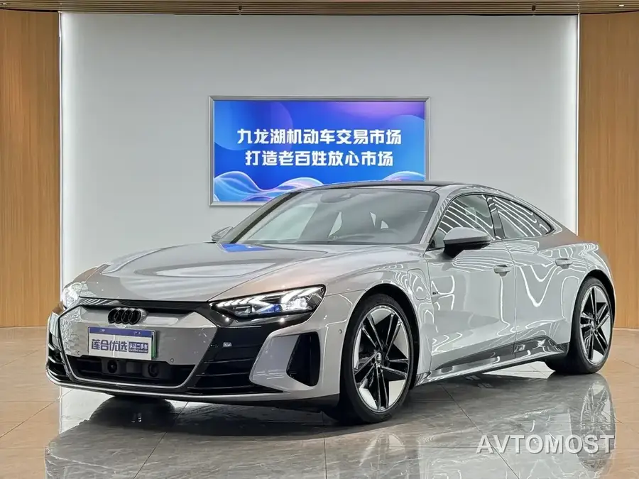Audi e-tron GT 2023 Base Model