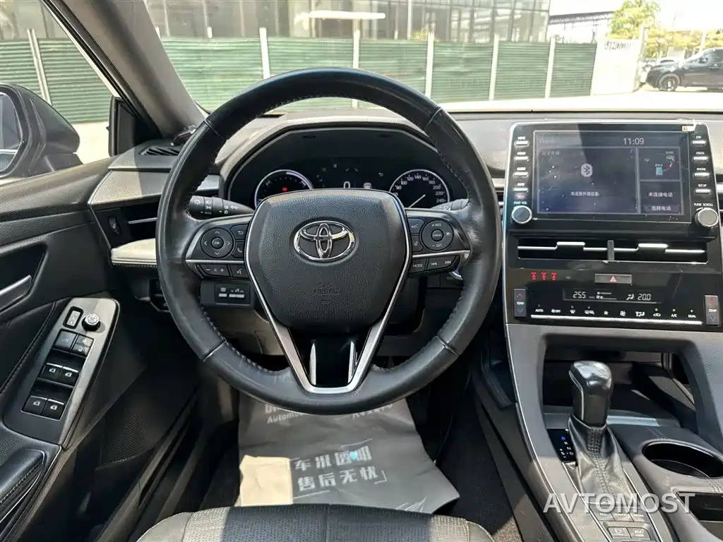 Toyota Avalon 2019 Hybrid 2.5L Luxury Edition China VI — фото 8