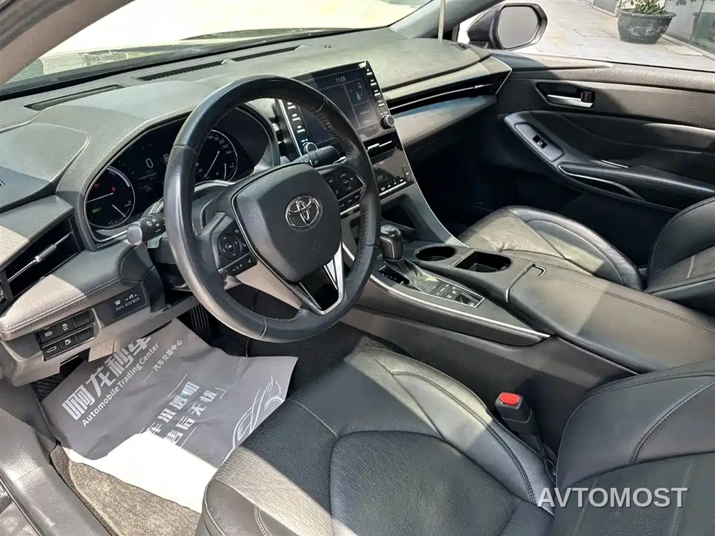 Toyota Avalon 2019 Hybrid 2.5L Luxury Edition China VI — фото 10