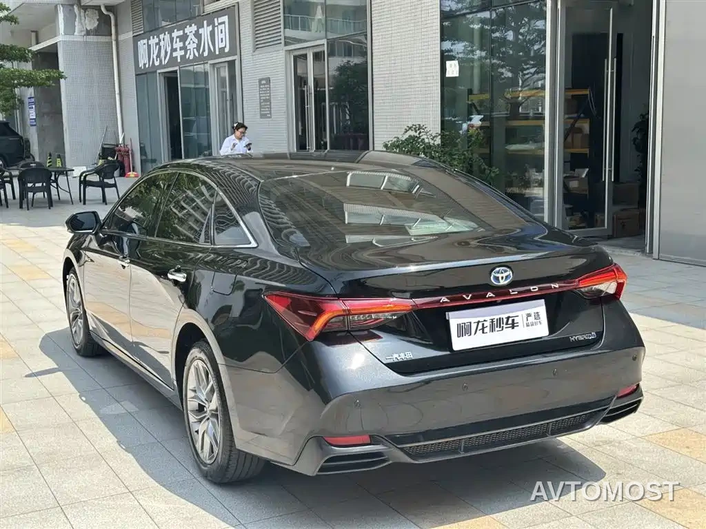 Toyota Avalon 2019 Hybrid 2.5L Luxury Edition China VI — фото 19