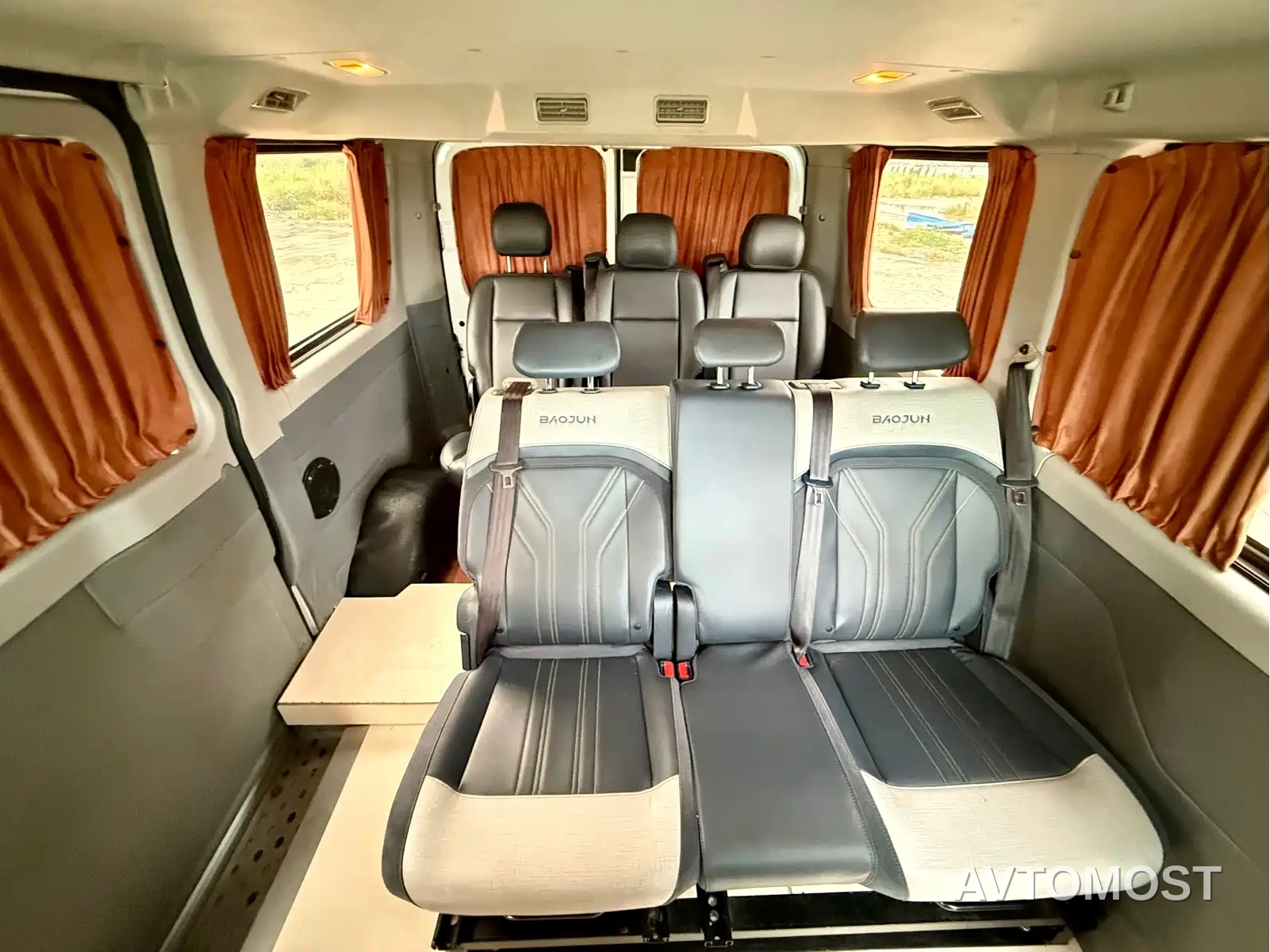 SAIC Maxus Xintu V80 2021 2.0T PLUS Manual Urban Edition Short Wheelbase Ultra-Low Roof 7/8/9 Seats — фото 14