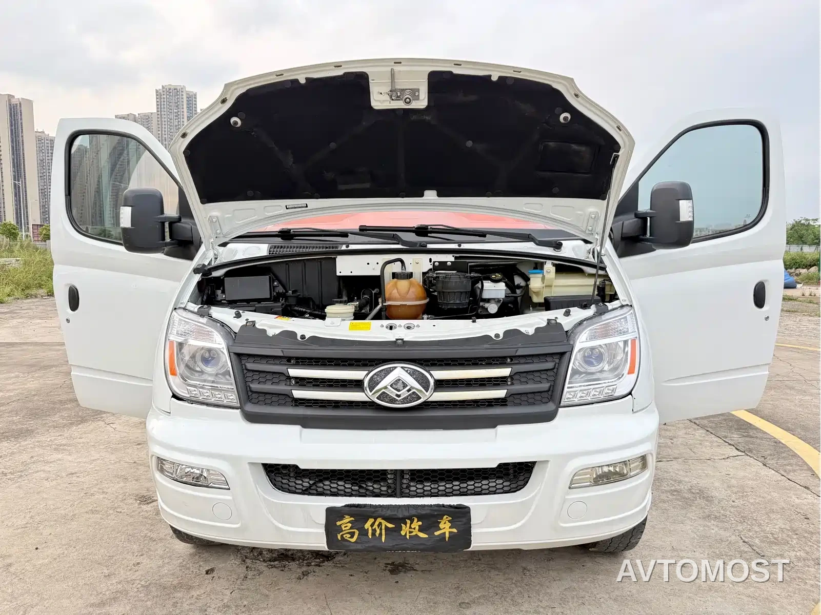 SAIC Maxus Xintu V80 2021 2.0T PLUS Manual Urban Edition Short Wheelbase Ultra-Low Roof 7/8/9 Seats — фото 18