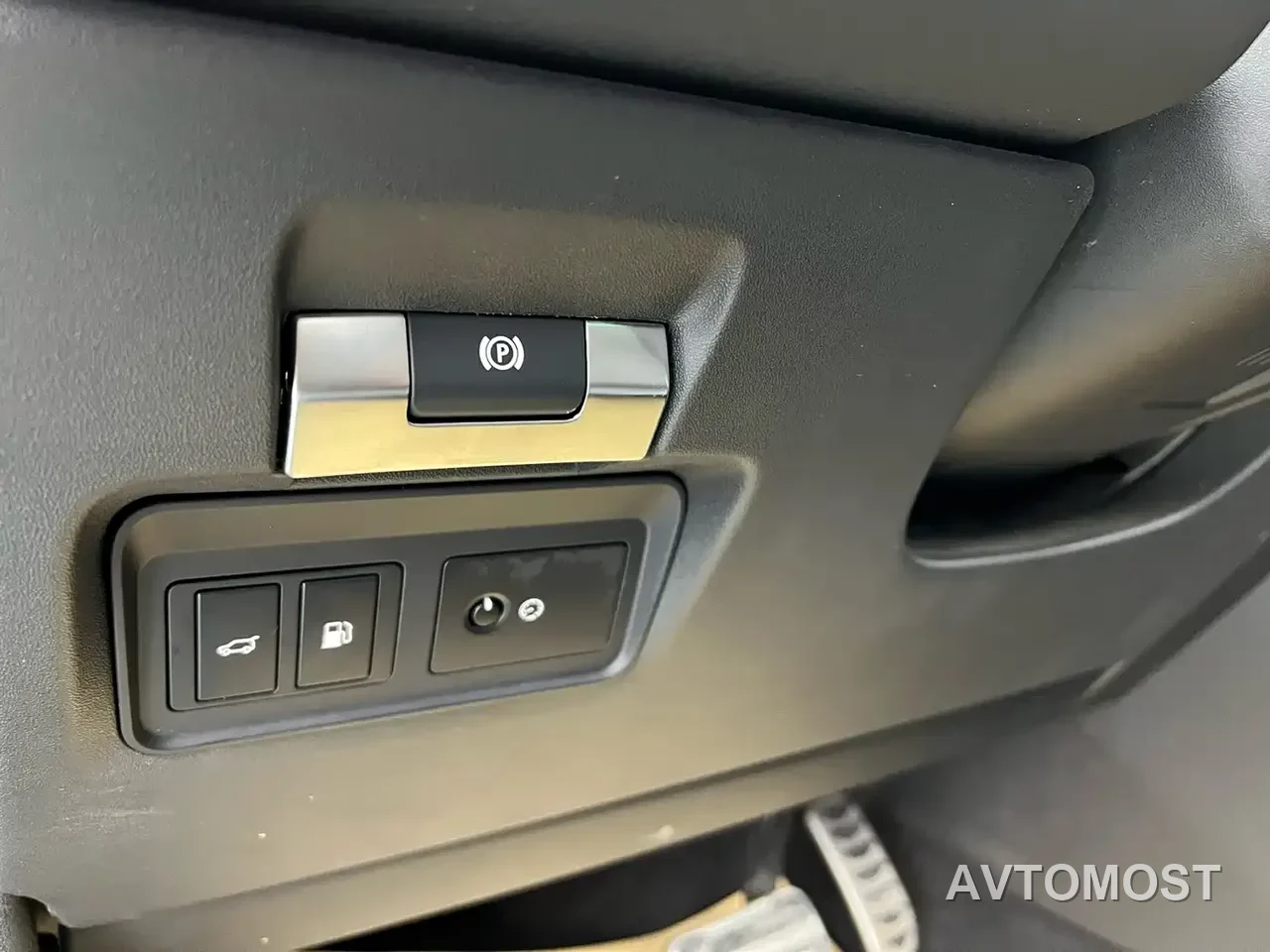 Land Rover Range Rover Evoque New Energy 2022 Range Rover Evoque L P300e Plug-in Hybrid — фото 4