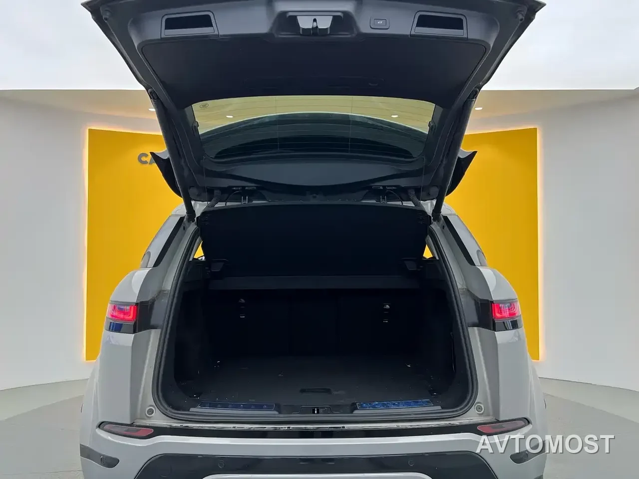 Land Rover Range Rover Evoque New Energy 2022 Range Rover Evoque L P300e Plug-in Hybrid — фото 25