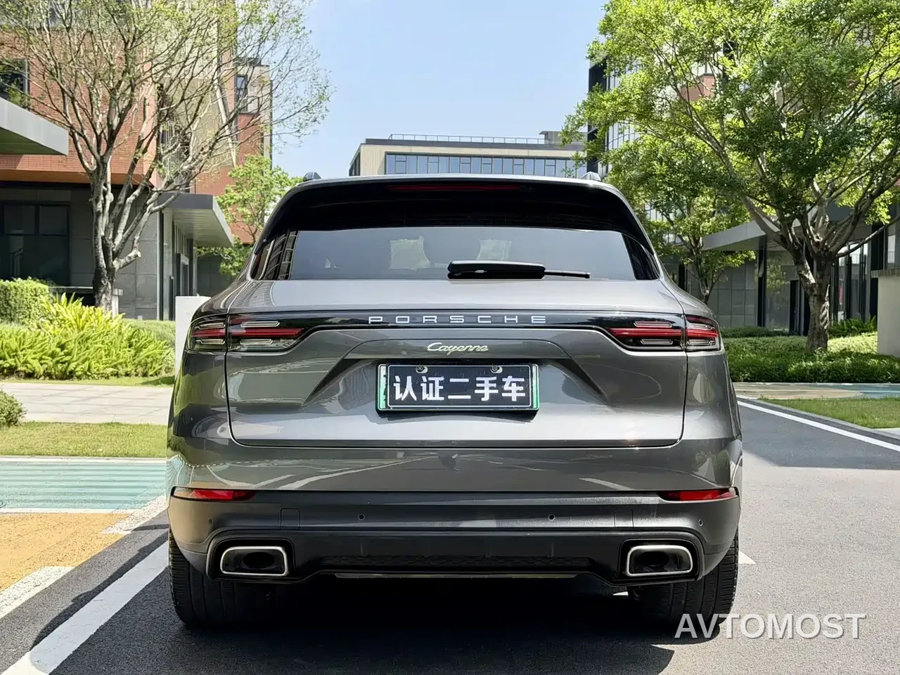 Porsche Cayenne New Energy 2021 Cayenne E-Hybrid 2.0T — фото 13