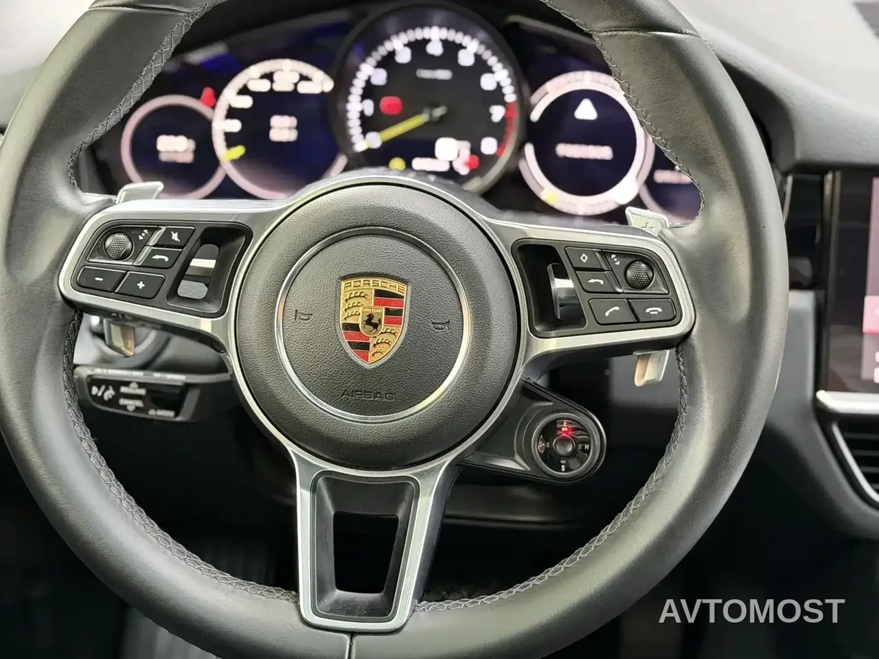 Porsche Cayenne New Energy 2021 Cayenne E-Hybrid 2.0T — фото 14
