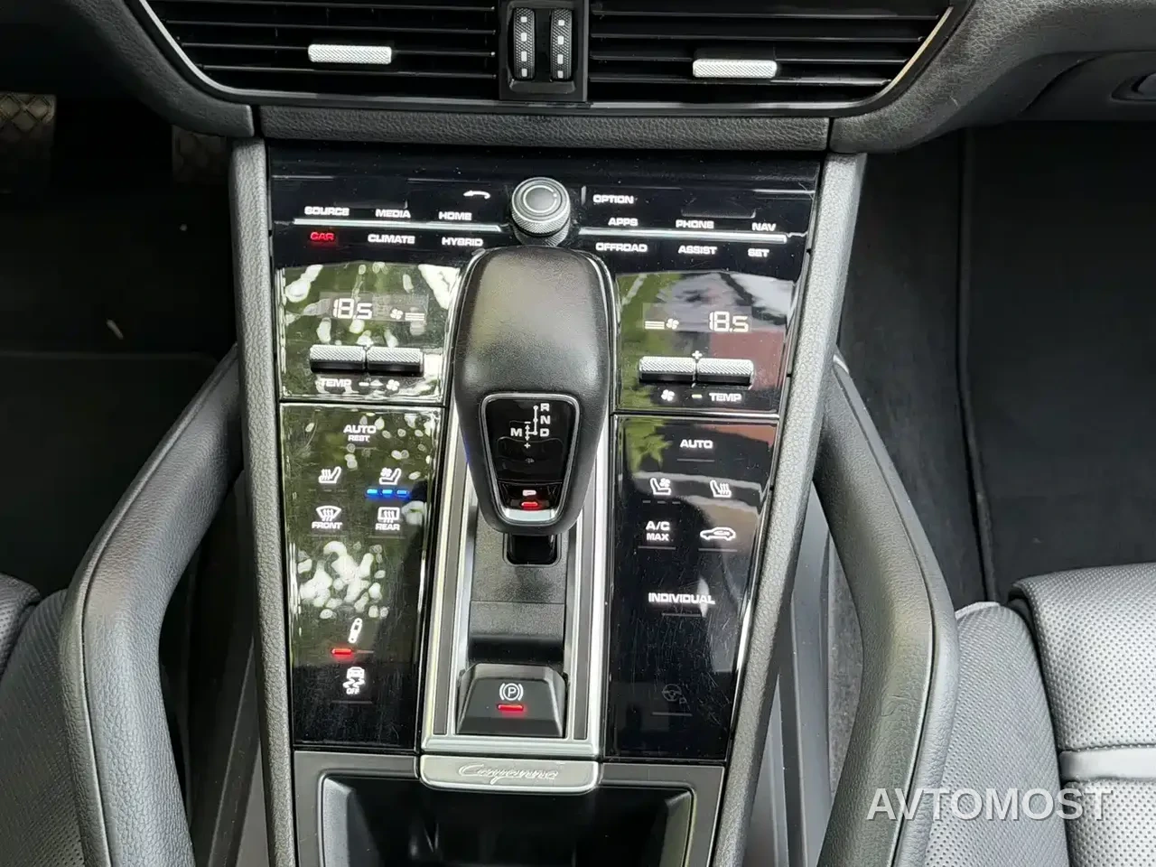 Porsche Cayenne New Energy 2021 Cayenne E-Hybrid 2.0T — фото 18