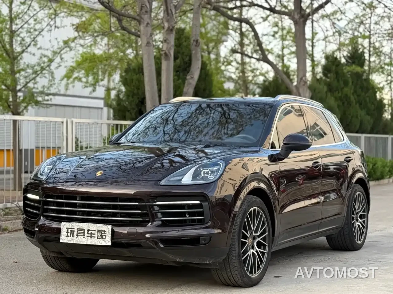 Porsche Cayenne 2022 Cayenne 3.0T Platinum Edition — фото 1