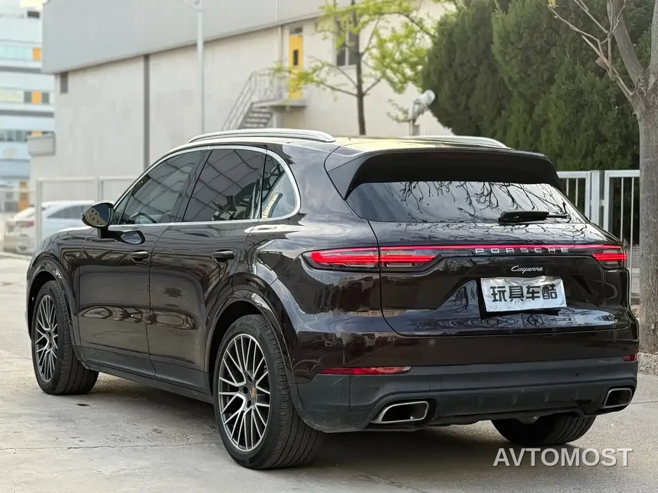 Porsche Cayenne 2022 Cayenne 3.0T Platinum Edition — фото 4