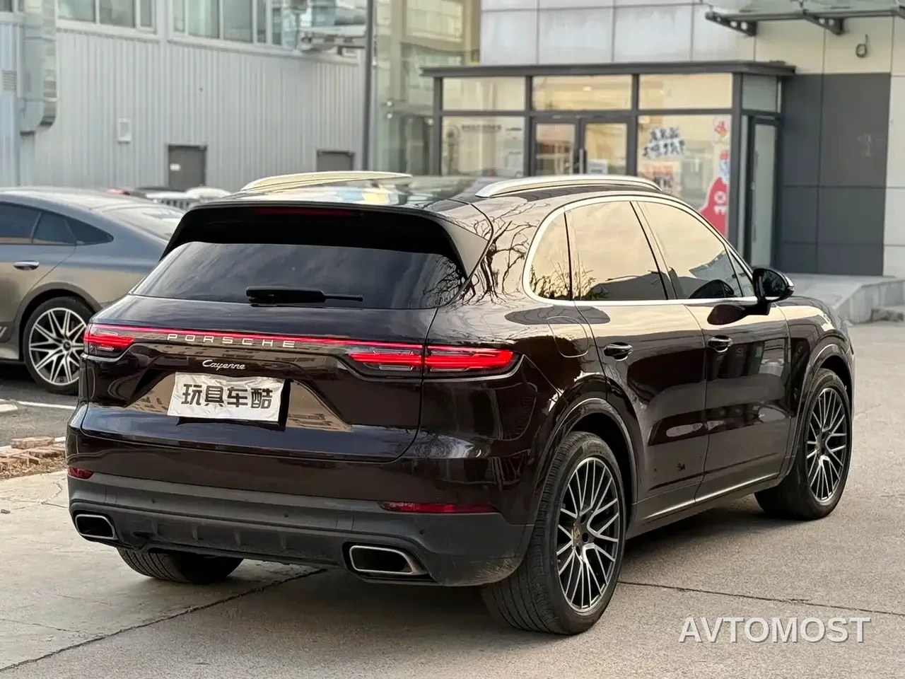 Porsche Cayenne 2022 Cayenne 3.0T Platinum Edition — фото 5