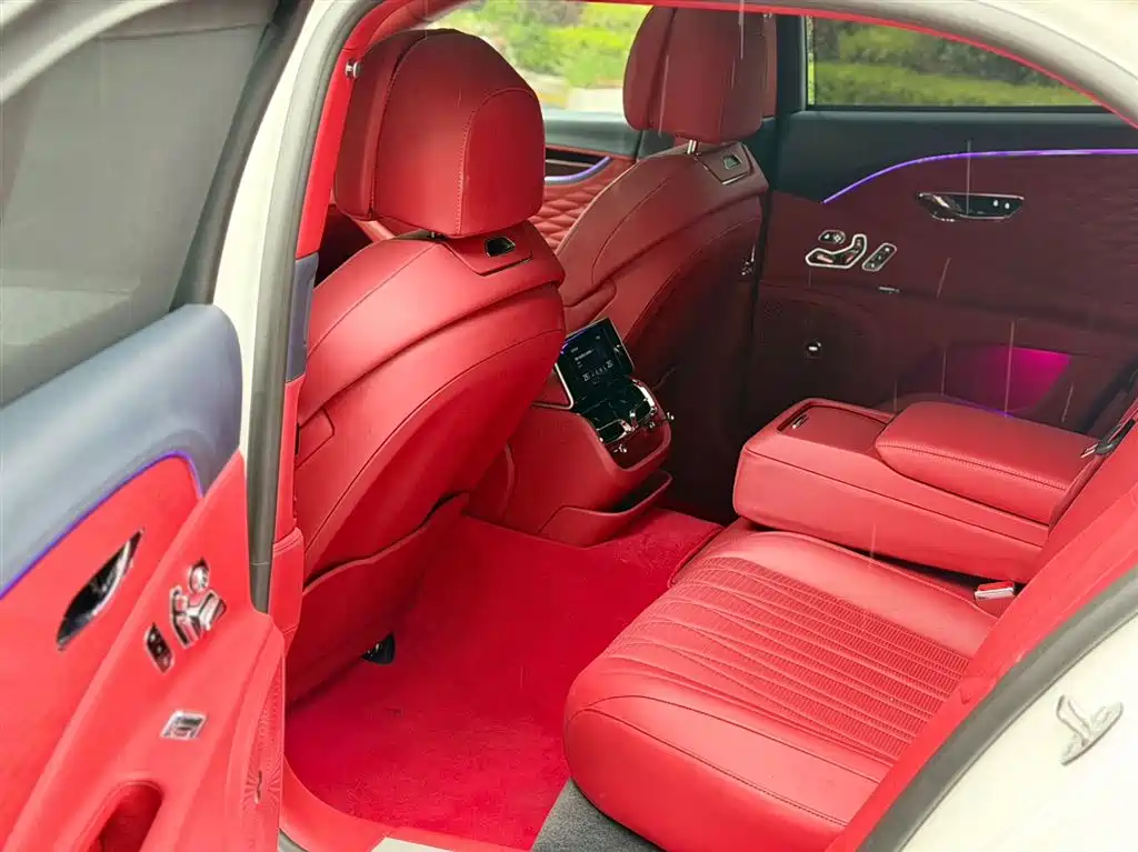 Bentley Flying Spur 2022 4.0T V8 Mulliner — фото 6