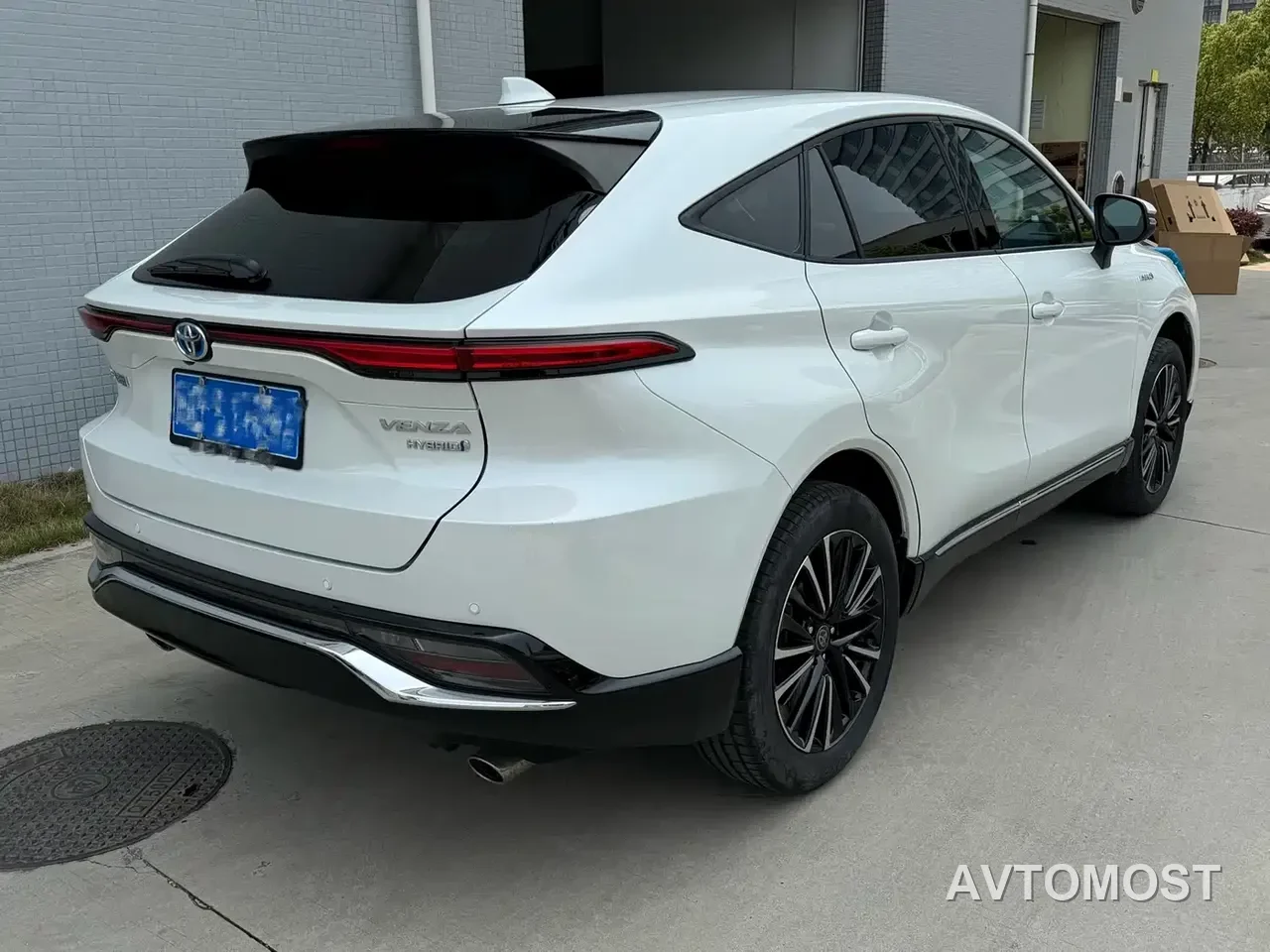 Toyota Venza 2024 2.5L Smart Hybrid 2WD Premium Edition — фото 2