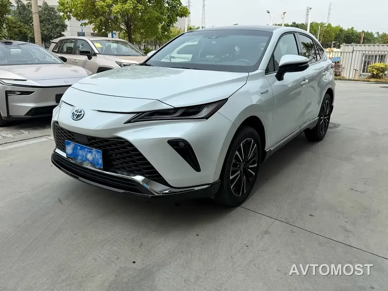 Toyota Venza 2024 2.5L Smart Hybrid 2WD Premium Edition — фото 4