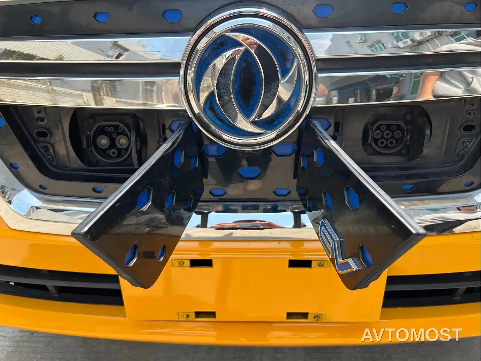 Dongfeng Rich 6 New Energy 2022 Van Flagship Edition — фото 3