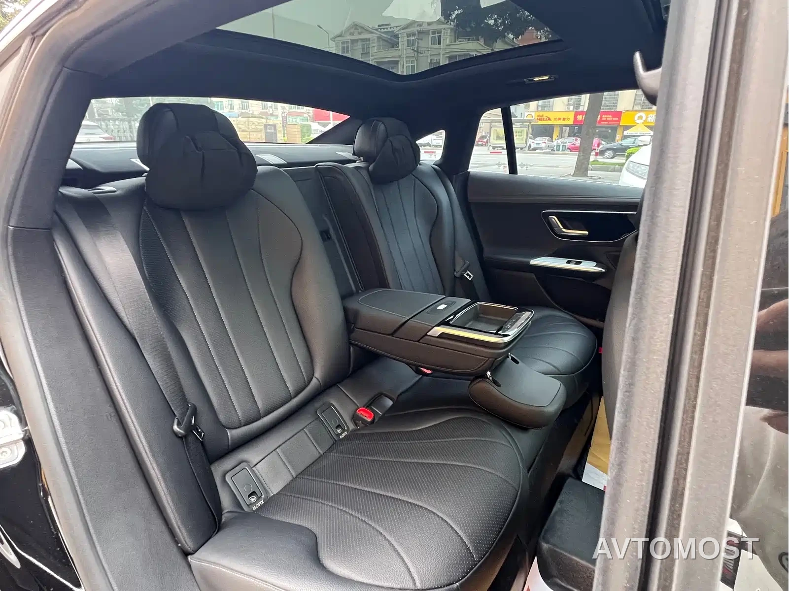 Mercedes-Benz EQE 2022 350 Pioneer Edition — фото 17