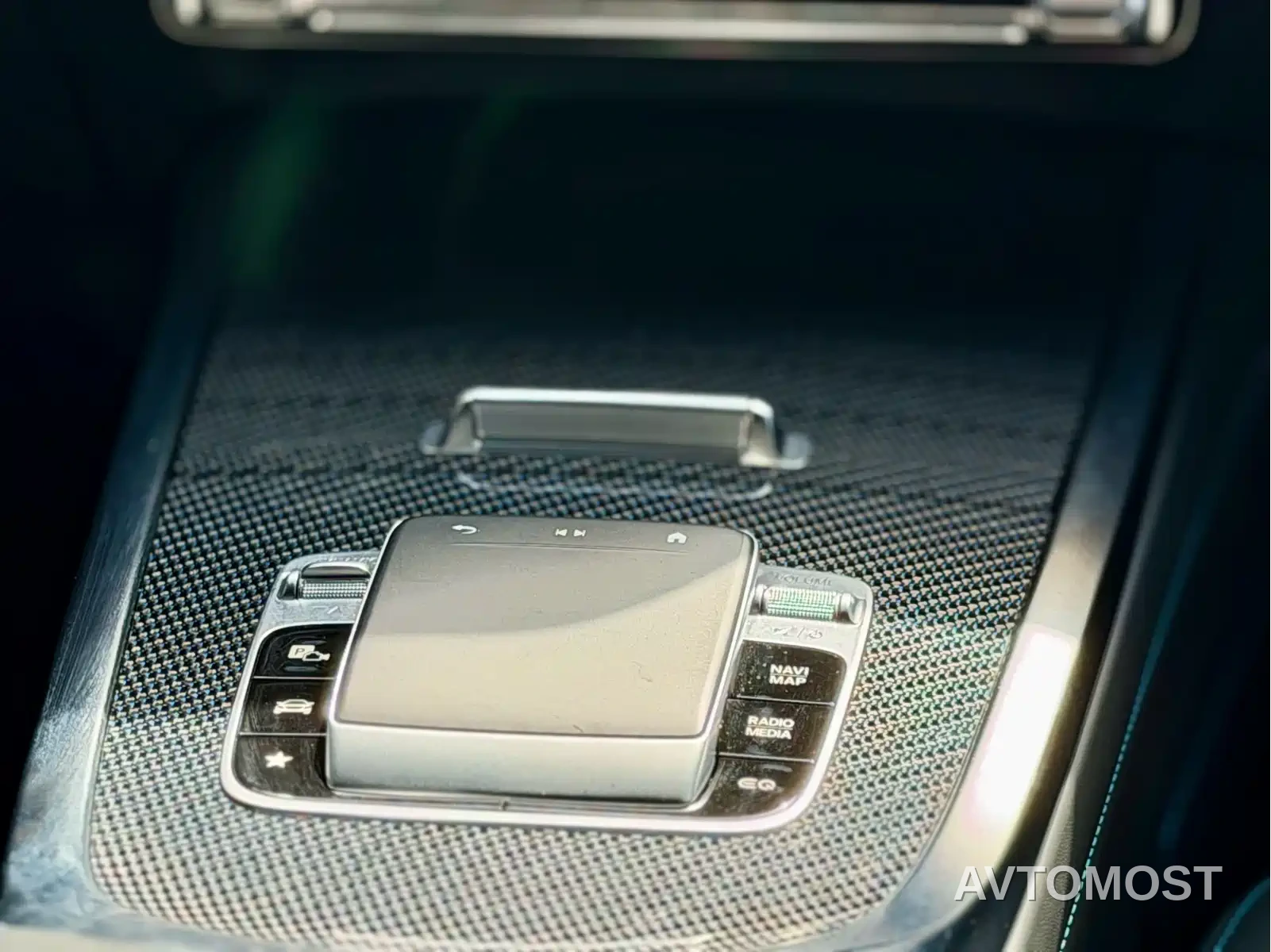 Mercedes-Benz G-Class New Energy 2025 G580 Launch Special Edition — фото 20