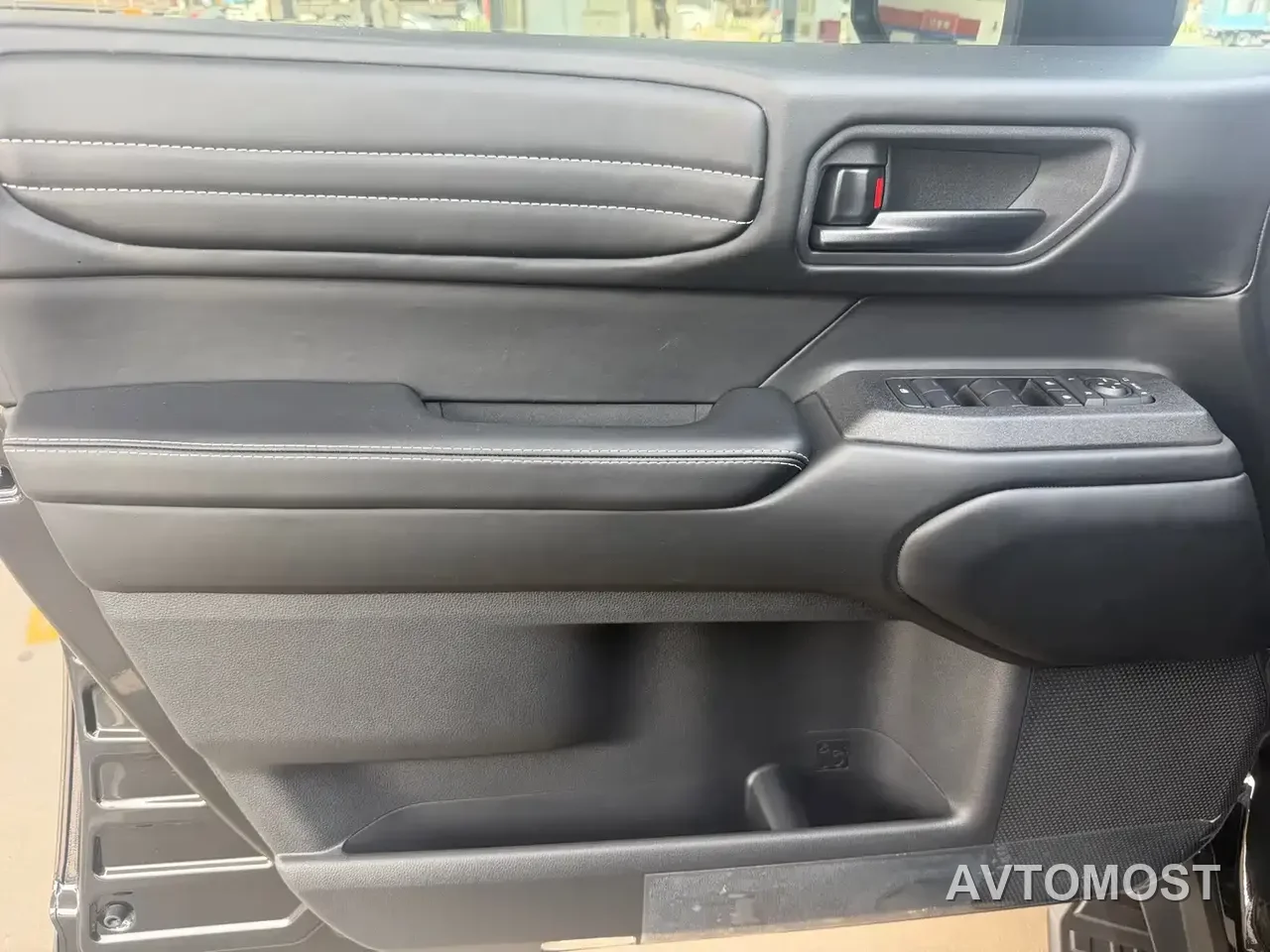 Toyota Prado 2025 2.4T Cross BX Edition 5-seater — фото 18