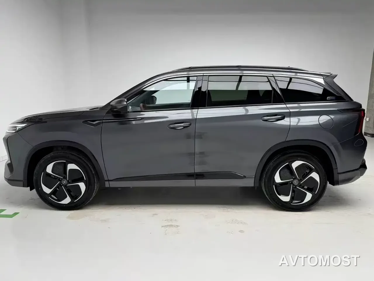 Changan CS75 PLUS iDD 2023 Smart Electric iDD Intelligent Leader Model — фото 16