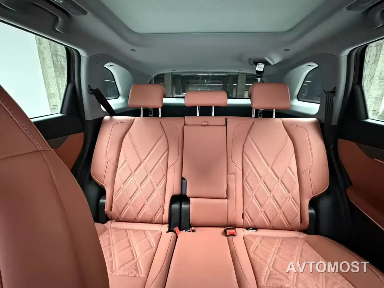 Changan CS75 PLUS iDD 2023 Smart Electric iDD Intelligent Leader Model — фото 18