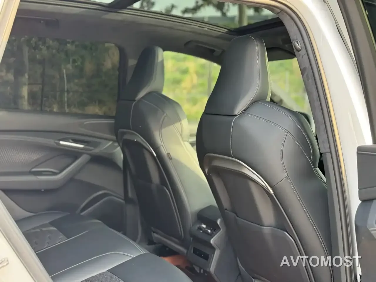 Audi Q6L e-tron 2025 Extended Range Edition — фото 10