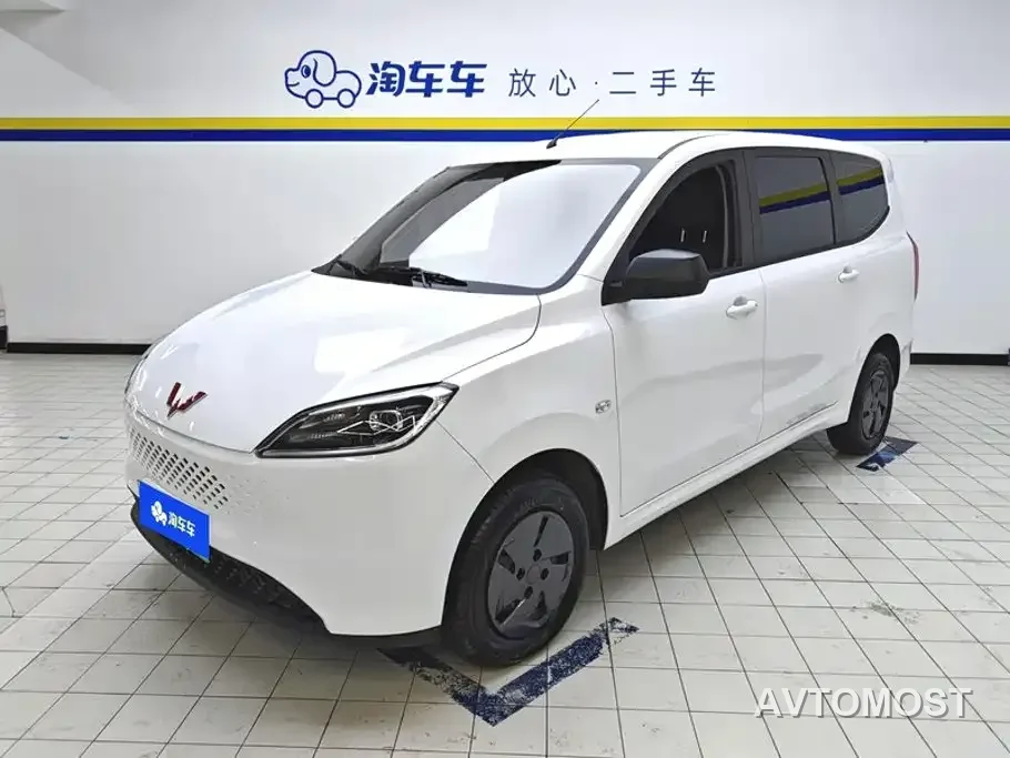 Wuling Hongguang New Energy 2025 Extended-Range Hybrid 50KM Comfort Version — фото 1