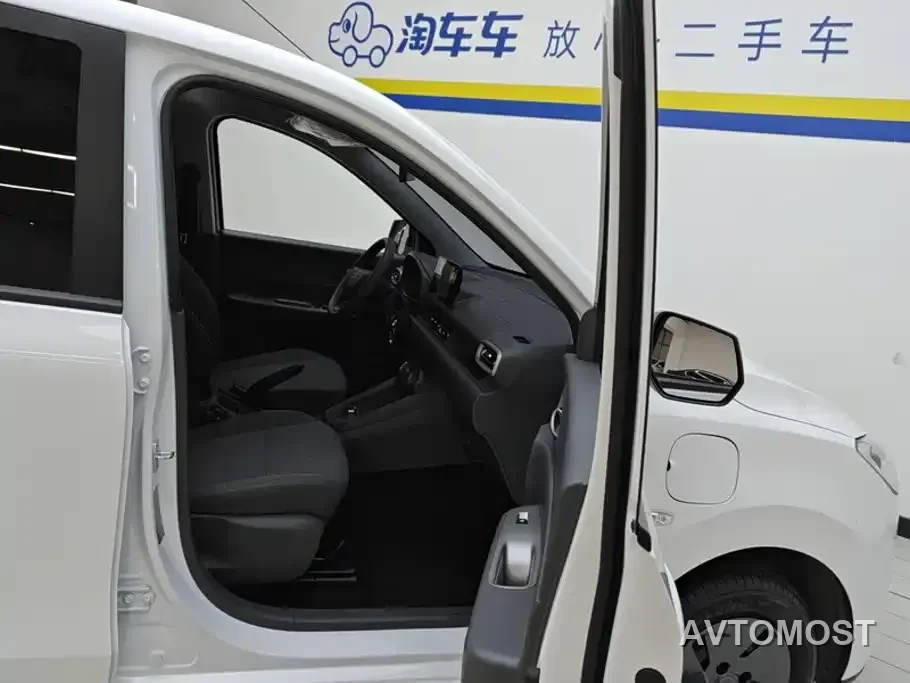 Wuling Hongguang New Energy 2025 Extended-Range Hybrid 50KM Comfort Version — фото 8