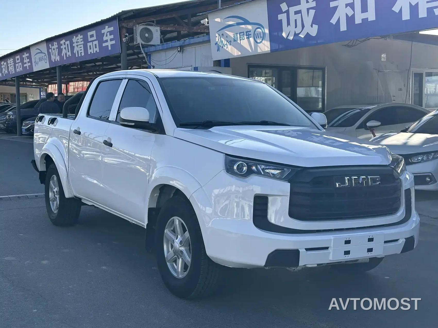 Jiangling Baodian 2023 2.5T Diesel 4WD Comfort Edition Standard Wheelbase JX4D25A6L — фото 3