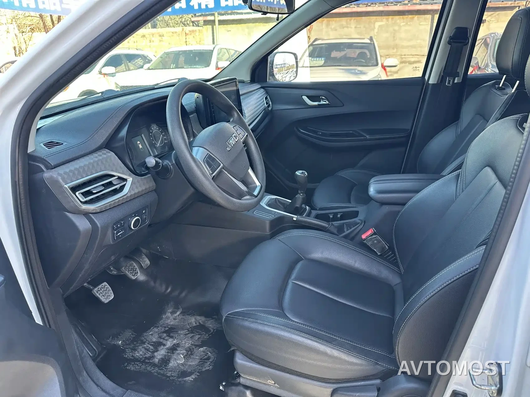 Jiangling Baodian 2023 2.5T Diesel 4WD Comfort Edition Standard Wheelbase JX4D25A6L — фото 5
