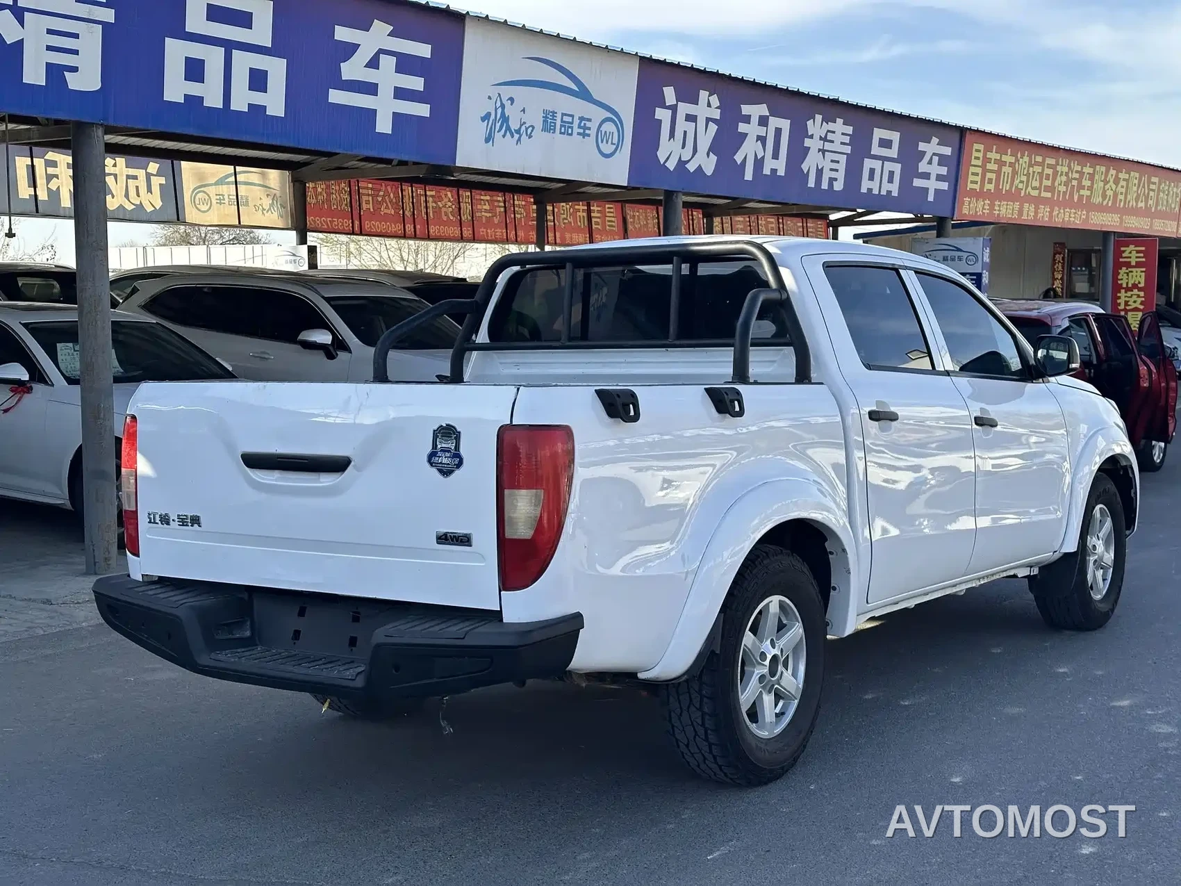 Jiangling Baodian 2023 2.5T Diesel 4WD Comfort Edition Standard Wheelbase JX4D25A6L — фото 9