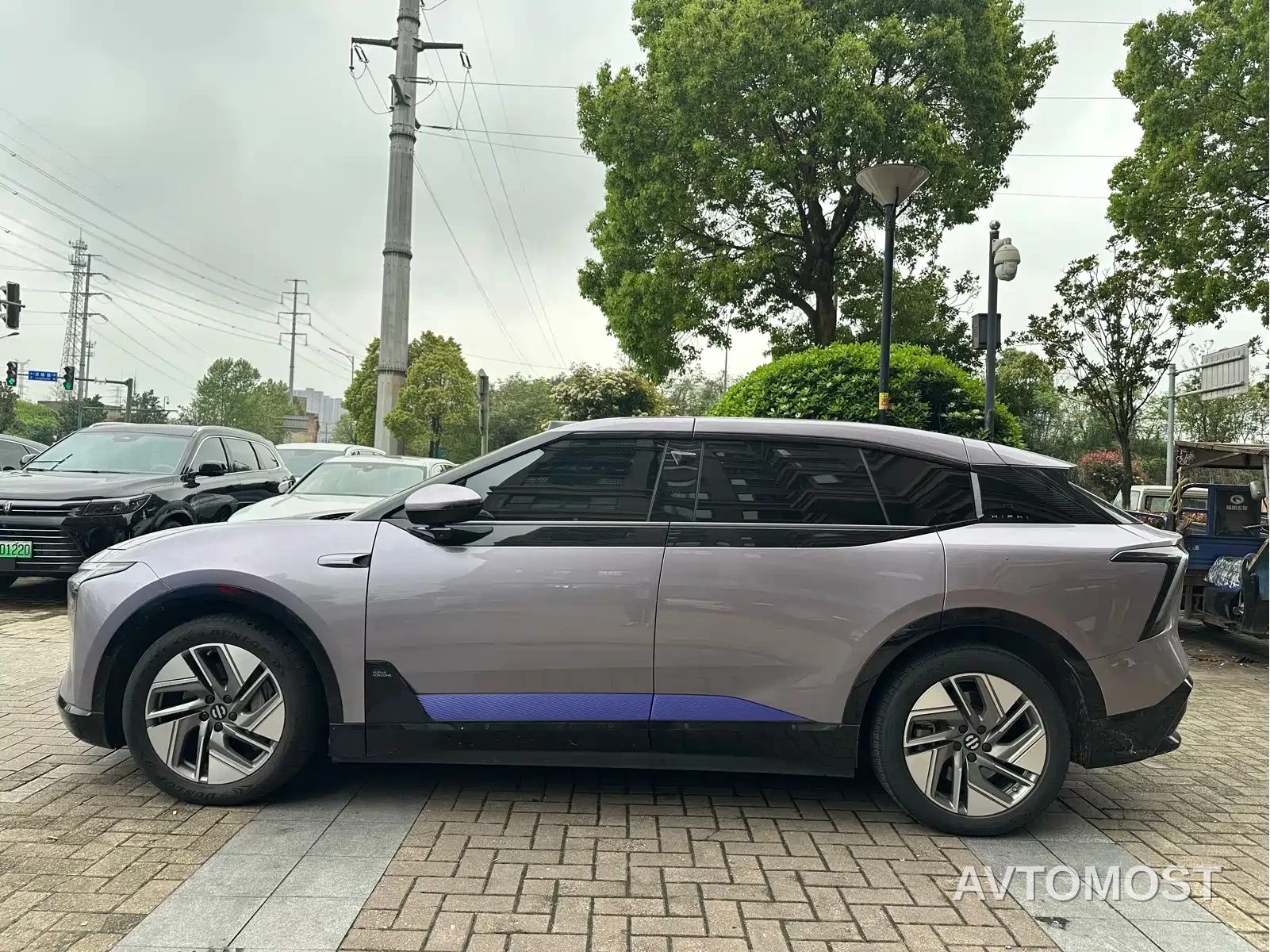 HiPhi Y 2023 560km Pioneer Edition — фото 4