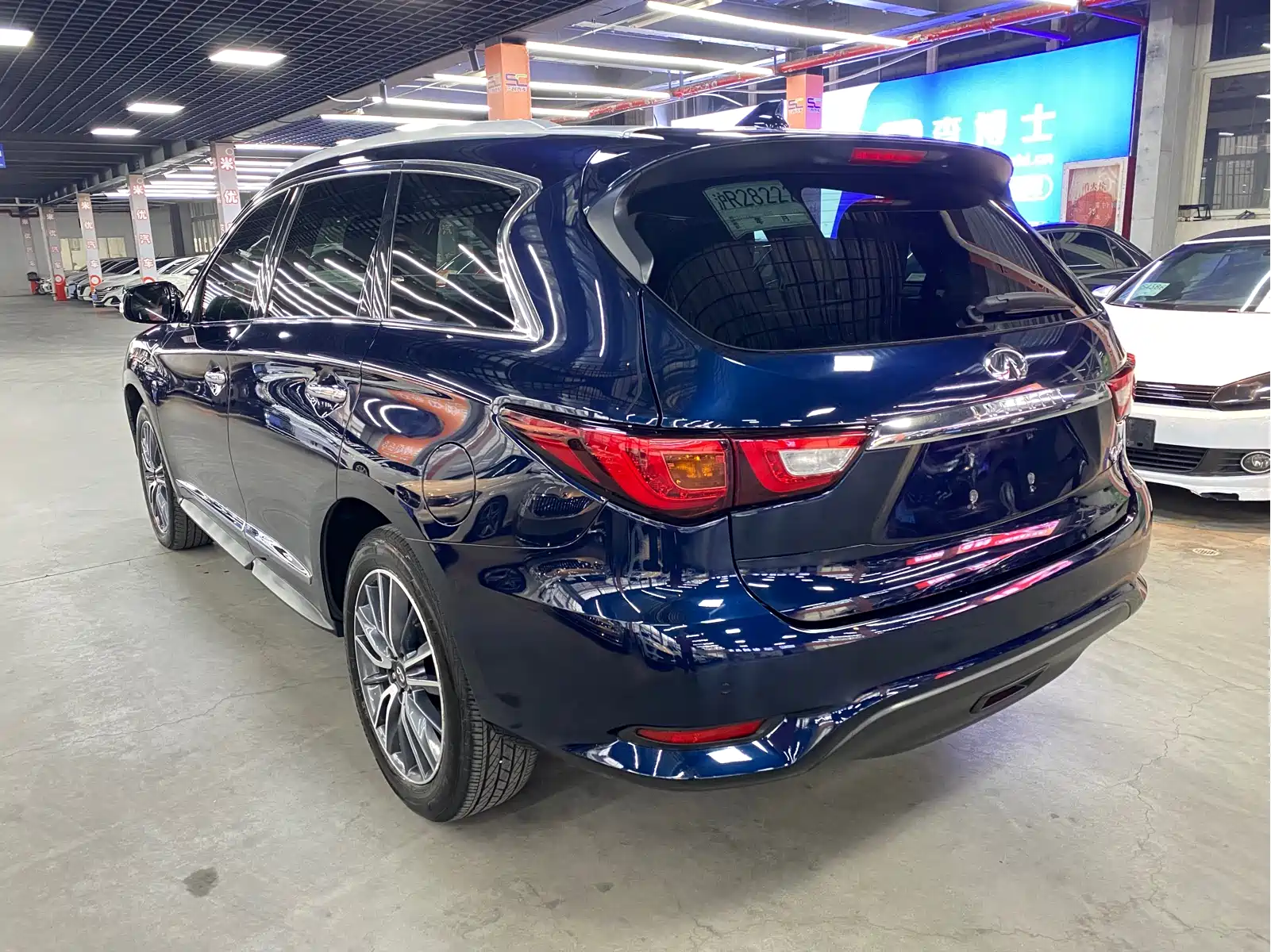 Infiniti QX60 (Import) 2020 2.5 S/C Hybrid 2WD Excellence Edition — фото 7
