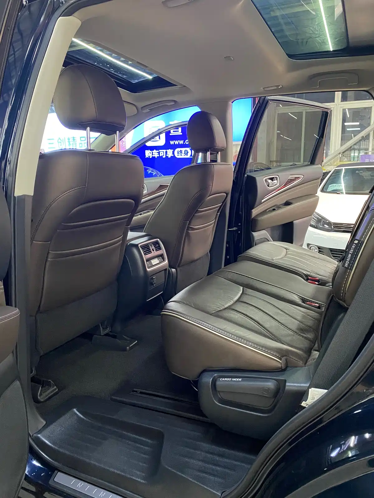 Infiniti QX60 (Import) 2020 2.5 S/C Hybrid 2WD Excellence Edition — фото 10